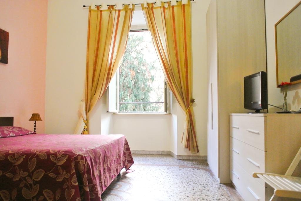Guest House Hellokitty Rome Ruang foto