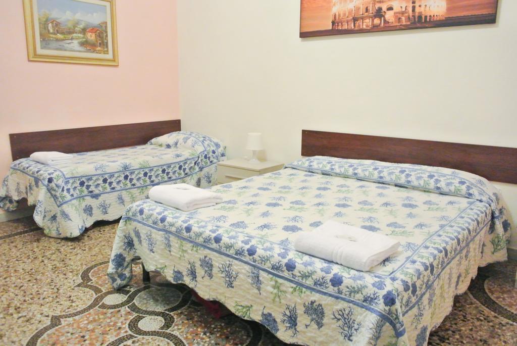 Guest House Hellokitty Rome Ruang foto